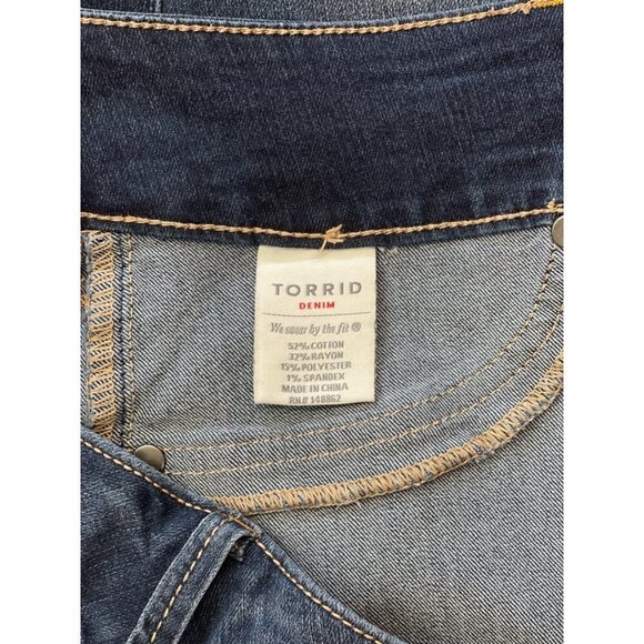 TORRID Cascade Blue Women's Dark Wash‎ Distressed Jegging Plus-Size 22R Stretch - Picture 6 of 13